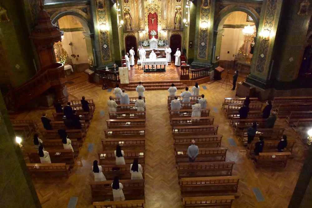 Celebración de la Eucaristía Foto