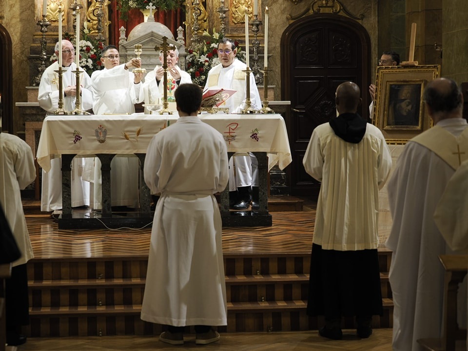 Celebración de la Eucaristía Foto